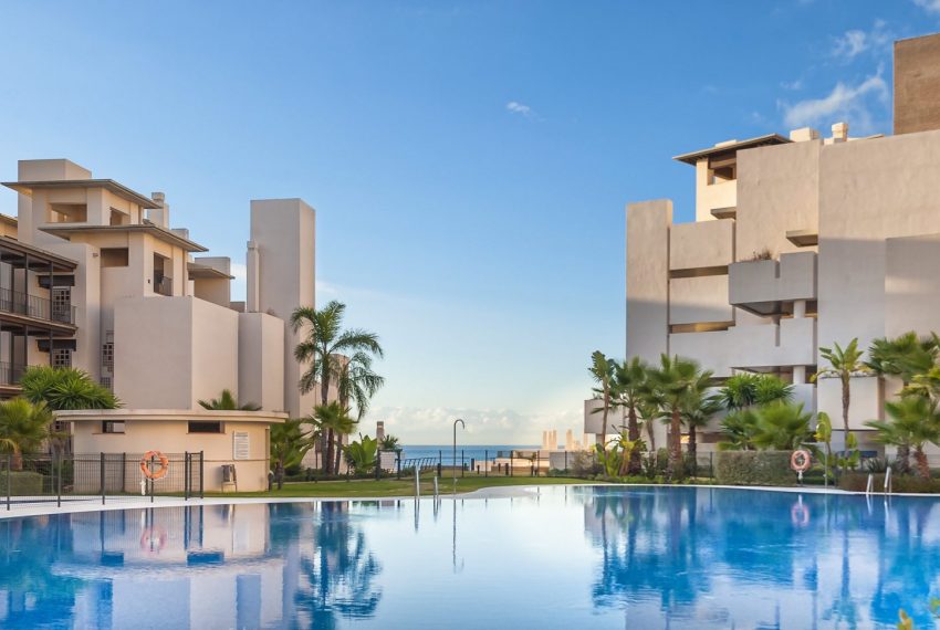 Bahía-plata-buy-apartment-frontline-beach-development-seaviews